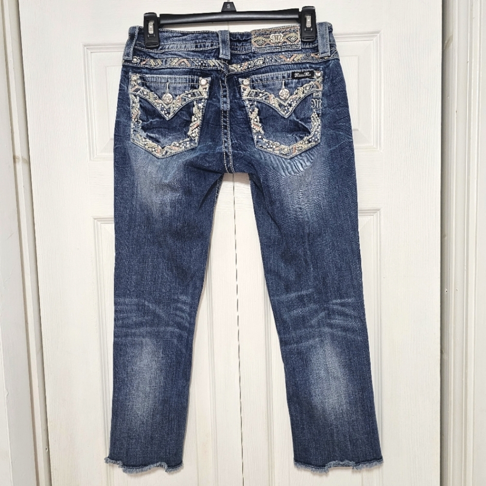 Miss Me Signature Crop Jeans Size 28